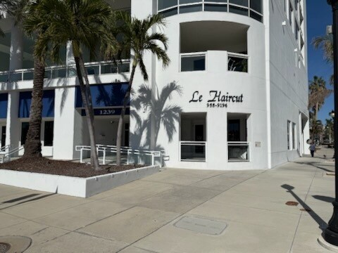 More Photos Of 1227-1239 N Gulfstream Ave, Sarasota Apartments For Lease