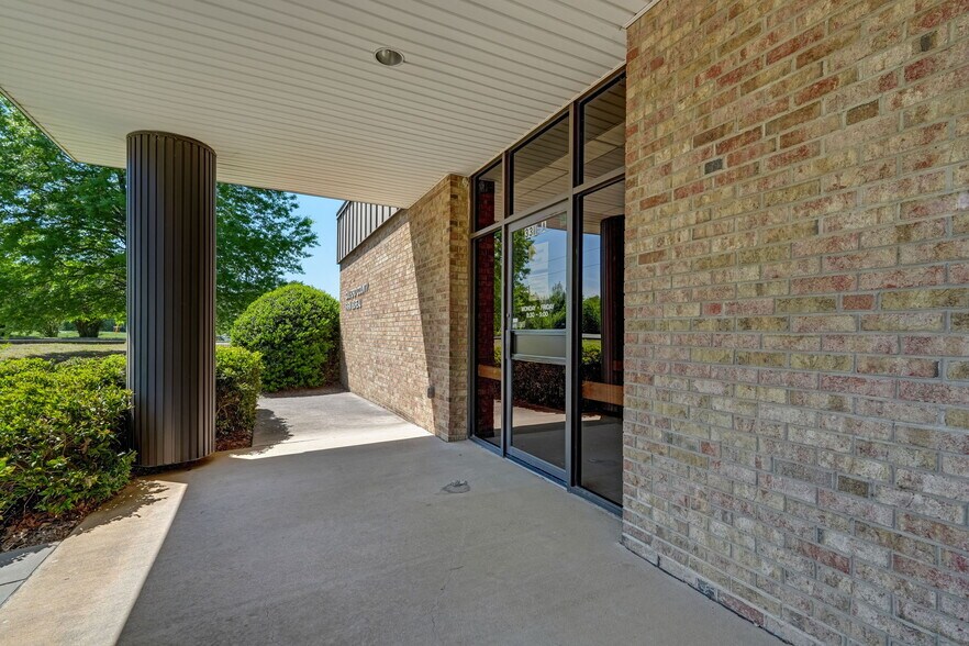 More Photos Of 3311 Burlington Rd, Greensboro Office For Sale
