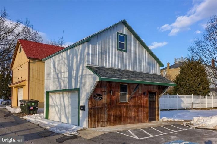 More Photos Of 2668 Lititz Pike, Lancaster Office For Sale