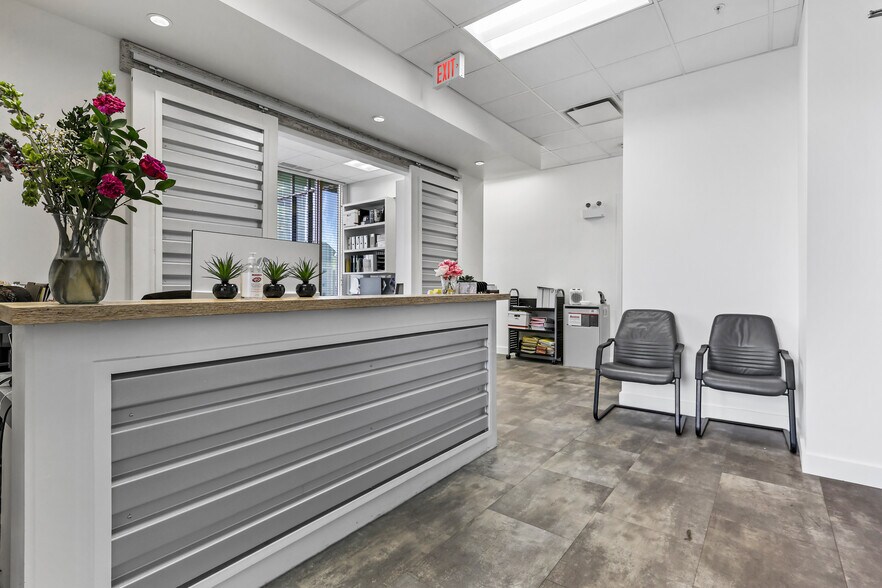 More Photos Of 888 4th Ave SW, Calgary Office For Sale