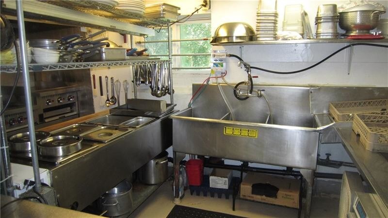 More Photos Of 2800 Freeport Rd, Springdale Restaurant For Sale