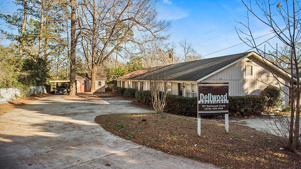 Primary Photo Of 101 Delwood Cir, Warner Robins Apartments For Sale