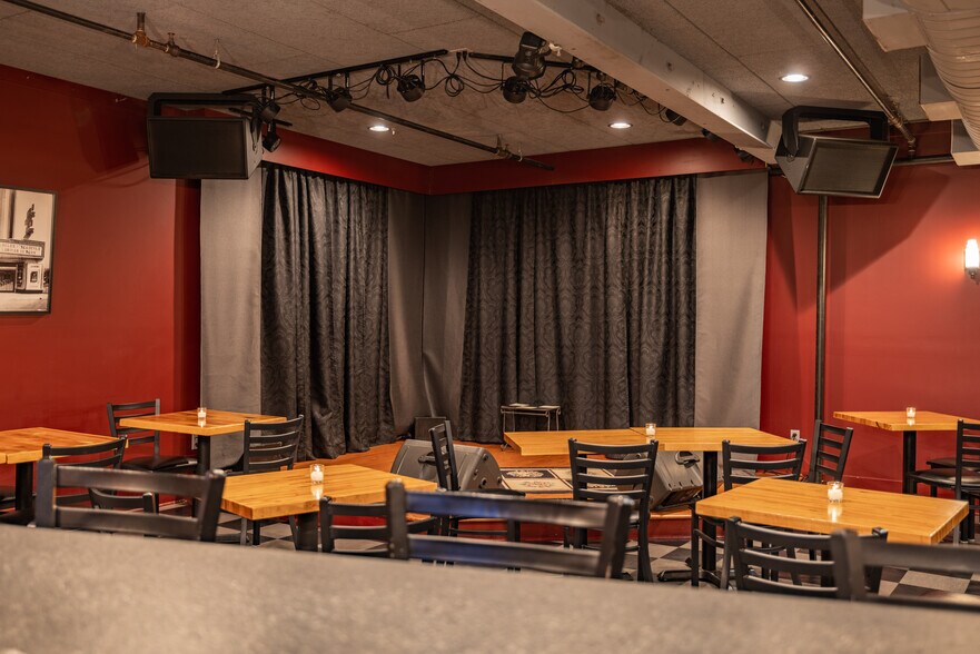 More Photos Of 743 Haywood Rd, Asheville Restaurant For Sale