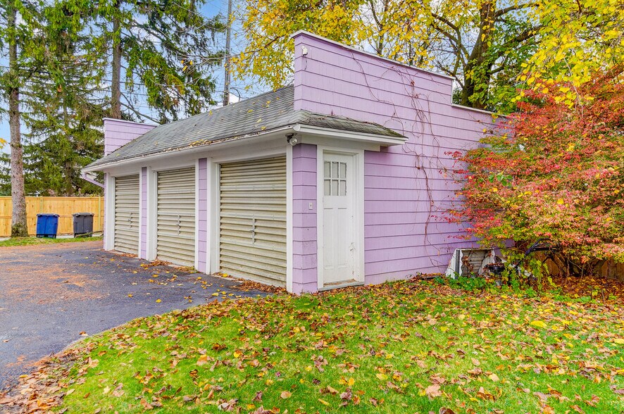 More Photos Of 140 W Front St, Perrysburg Office For Sale