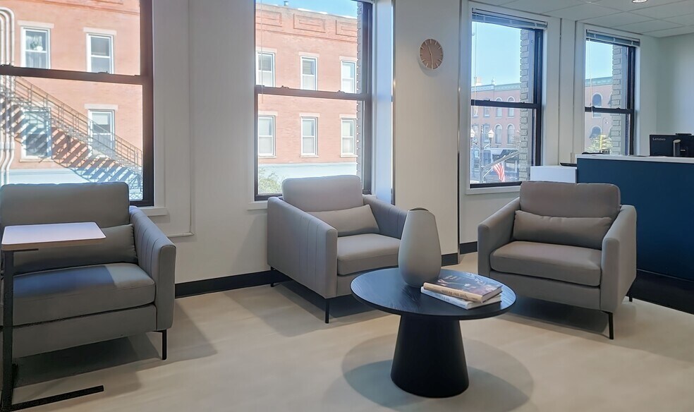 More Photos Of 41 N Sandusky St, Delaware Office For Lease