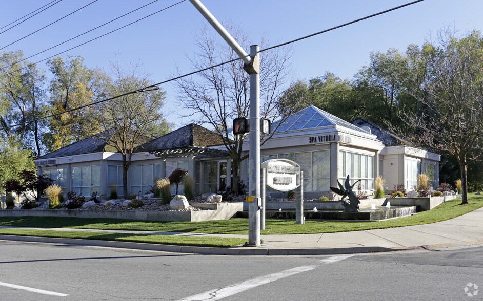 More Photos Of 5445 S Highland Dr, Holladay Office For Lease