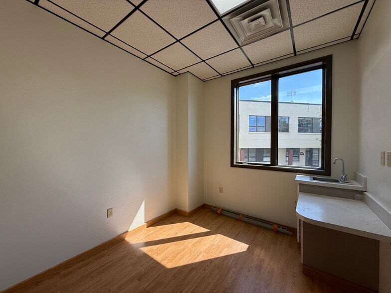 More Photos Of 301 Saddle Dr, Helena Medical For Lease