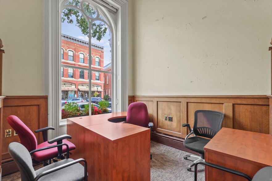 More Photos Of 47 Main St, Lee Bank For Sale