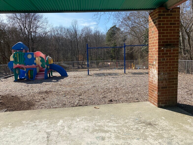 More Photos Of 4300 John Tyler Hwy, Williamsburg General Retail For Sale