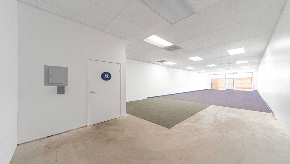 More Photos Of 3607-3629 S Vermont Ave, Los Angeles Unknown For Lease