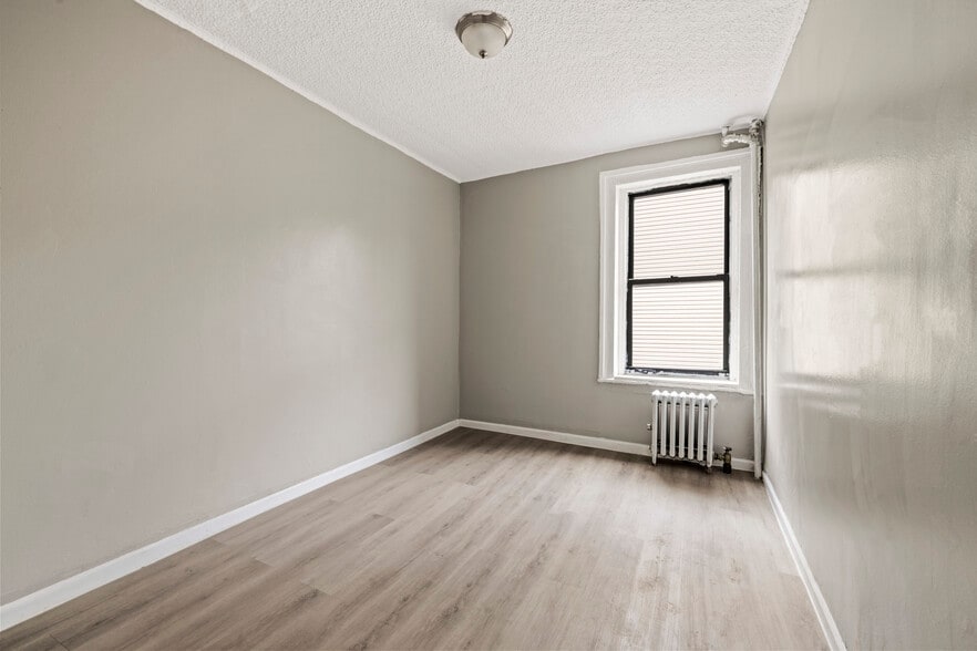 More Photos Of 49-55 Cumberland St, Brooklyn Storefront Retail Residential For Sale