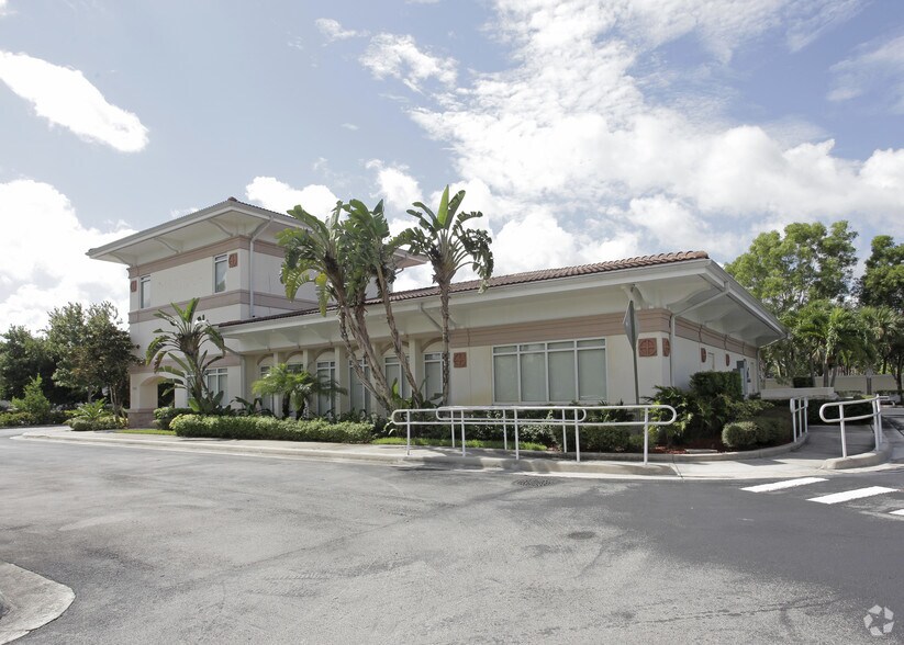 More Photos Of 10360 Royal Palm Blvd, Coral Springs Funeral Home For Lease