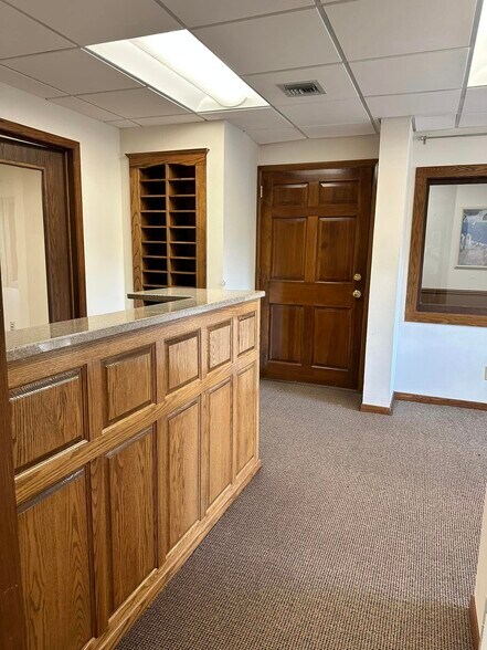 More Photos Of 6314 Odana Rd, Madison Office For Lease