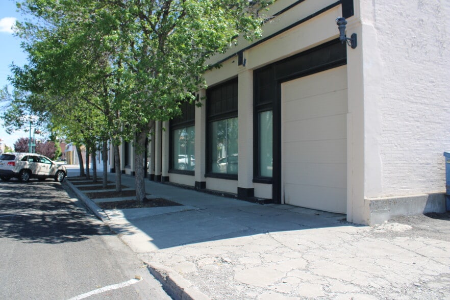 More Photos Of 319 Main Ave W, Twin Falls Storefront For Sale