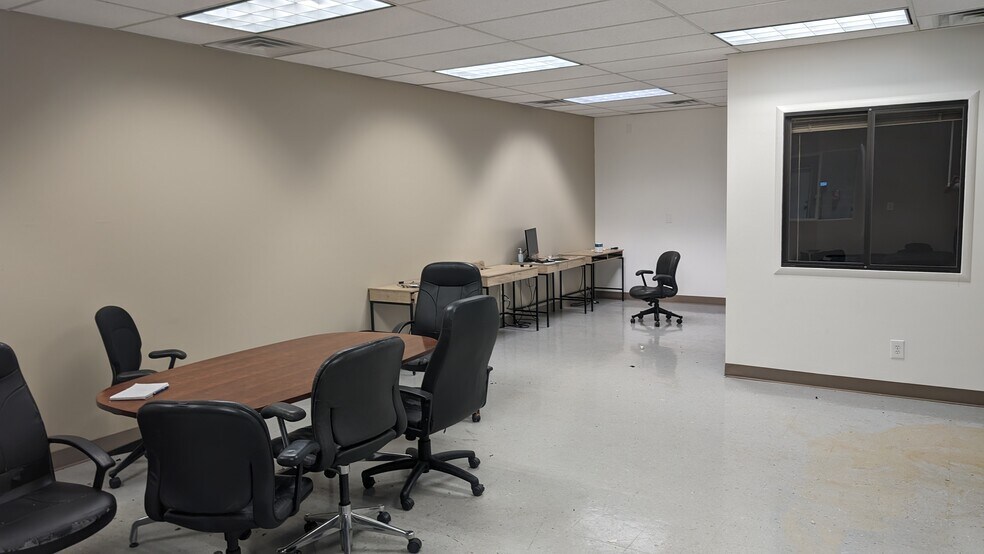 More Photos Of 332 E 3300 S, Salt Lake City Light Distribution For Lease