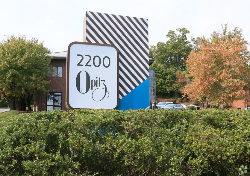 More Photos Of 2200 Opitz Blvd, Woodbridge Medical For Lease