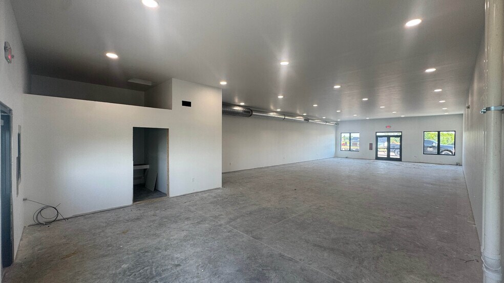More Photos Of 2460 Township Road 357, Dundee General Retail For Lease
