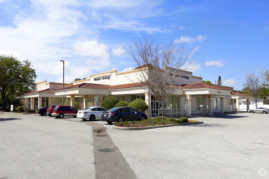 Primary Photo Of 5747 38th Ave N, Saint Petersburg Freestanding For Lease