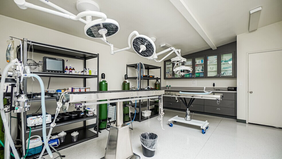 More Photos Of 240 Center St, El Segundo Loft Creative Space For Sale