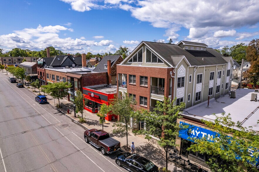 More Photos Of 504 Elmwood Ave, Buffalo Apartments For Lease