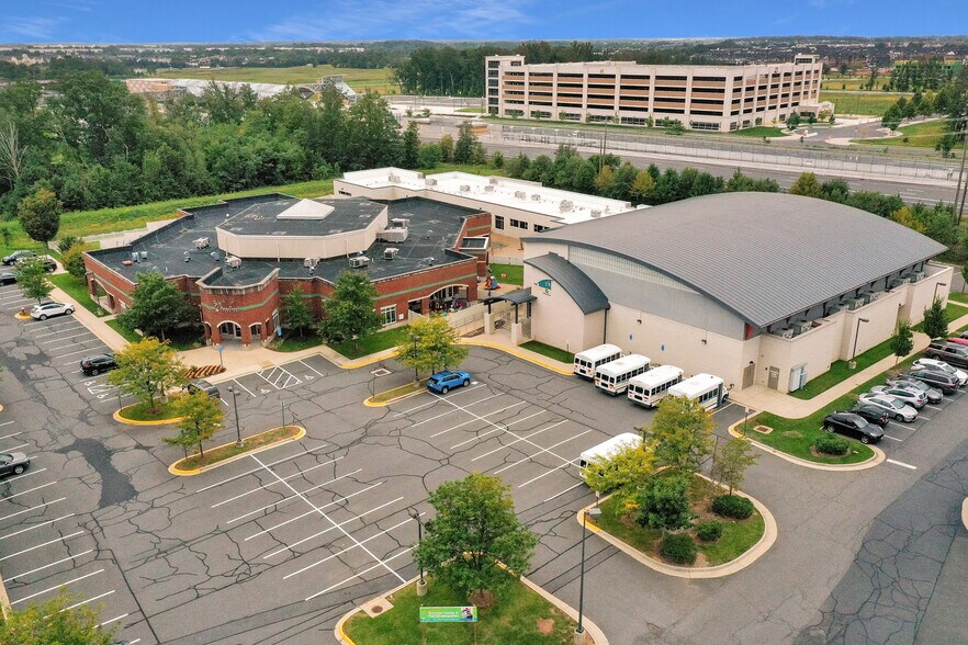 More Photos Of 43635 Greenway Corporate Dr, Ashburn Schools For Lease