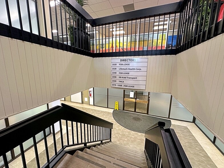 More Photos Of 9816 Hardin St, Fort McMurray Office For Lease