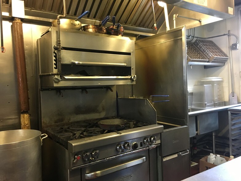 More Photos Of 432-434 E 13th St, New York Apartments For Lease