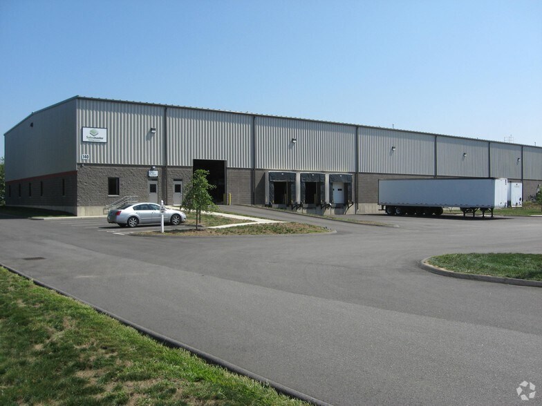 More Photos Of 140 Padgette St, Chicopee Warehouse For Lease