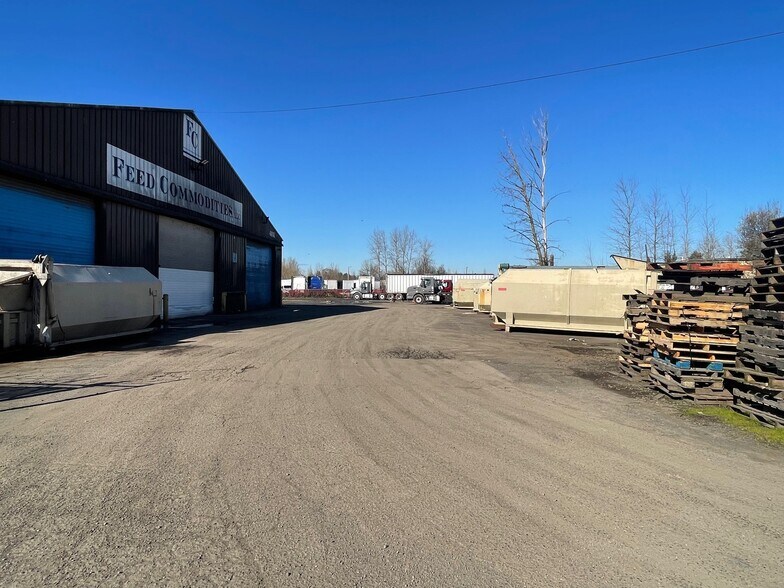 More Photos Of 4441 NE 148th Ave, Portland Warehouse For Sale