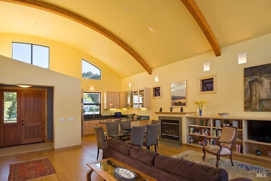 More Photos Of 21015 Geyserville Ave, Geyserville General Retail For Sale