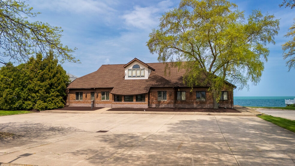 More Photos Of 4259 E Lake Rd, Lorain Office Residential For Sale