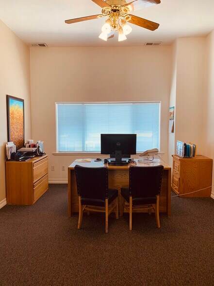 More Photos Of 2301 Main St, Susanville Storefront Retail Office For Sale