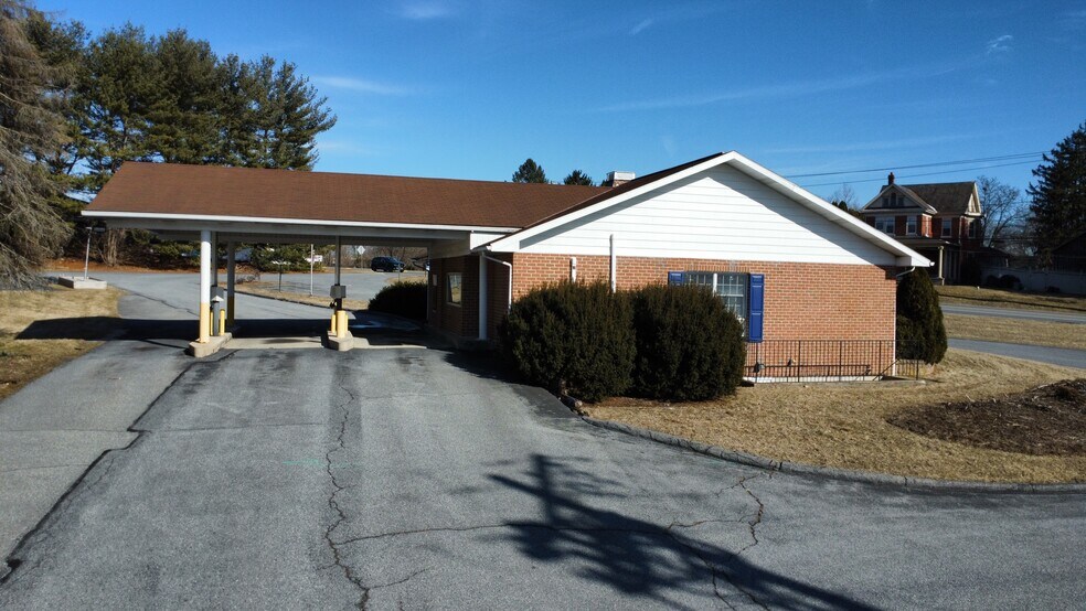 More Photos Of 3301 Easton Ave, Bethlehem Bank For Lease