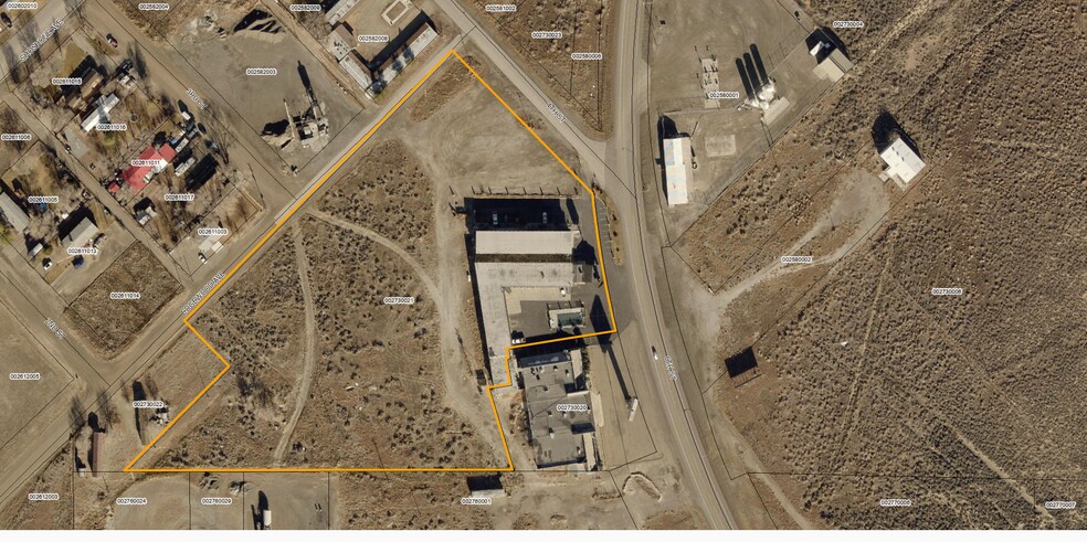 More Photos Of 930 6th St, Wells Hotel For Sale