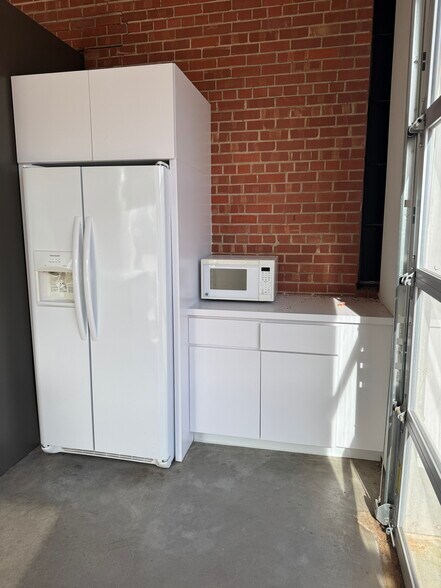More Photos Of 124 NW 12th St, Oklahoma City Office For Lease