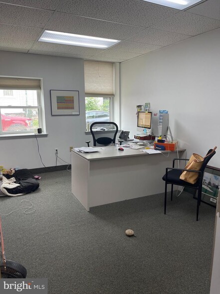 More Photos Of 915 Jenkintown Rd, Elkins Park Storefront Retail Residential For Sale