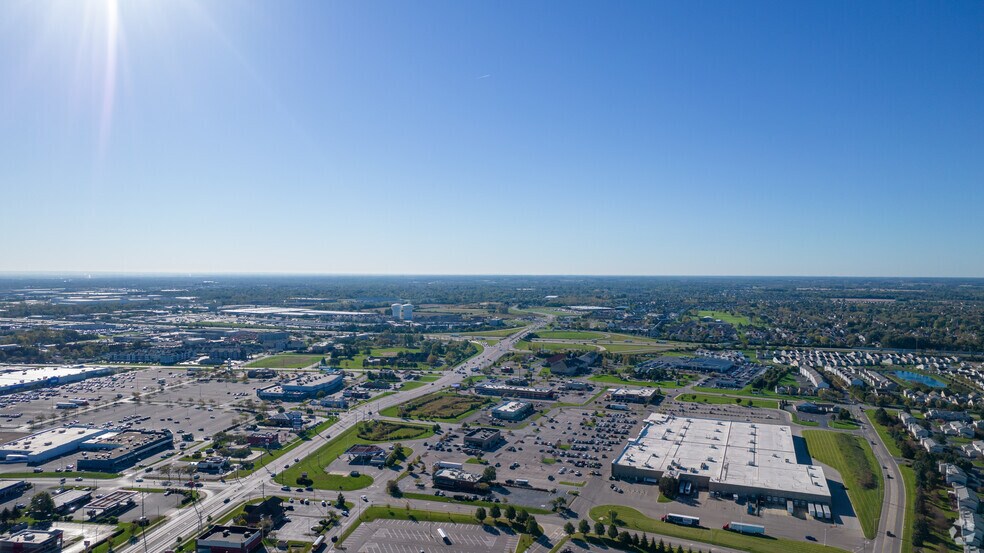 More Photos Of 1800 Tanglewood Park Blvd, Hilliard Health Club For Lease