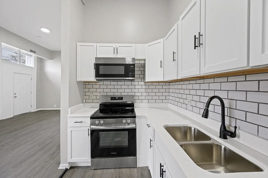 More Photos Of 2904 Alms Pl, Cincinnati Apartments For Sale