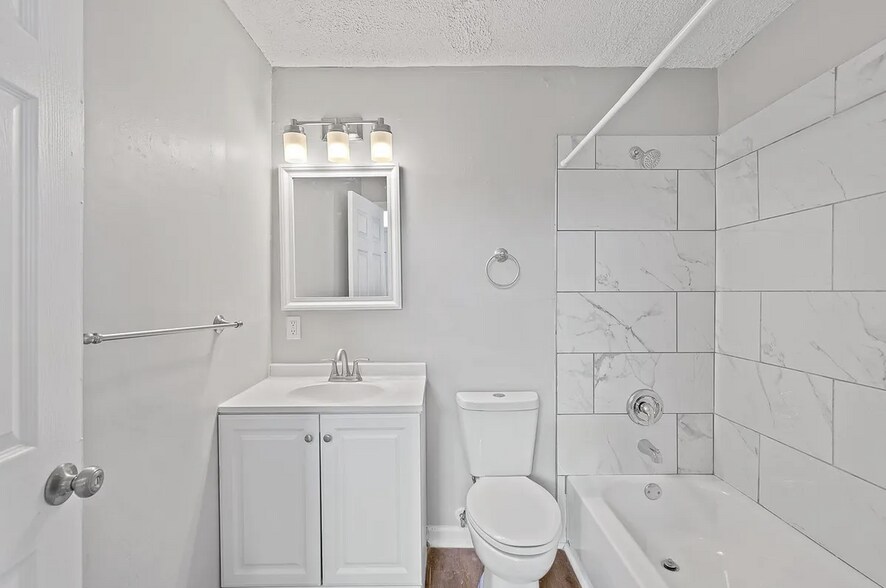 More Photos Of 2904 Alms Pl, Cincinnati Apartments For Sale