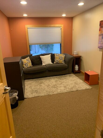 More Photos Of 4141 Old Sibley Memorial Hwy, Eagan Office For Sale