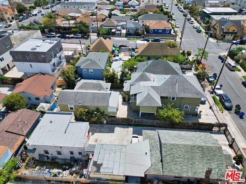 More Photos Of 1144 S Kingsley Dr, Los Angeles Apartments For Sale
