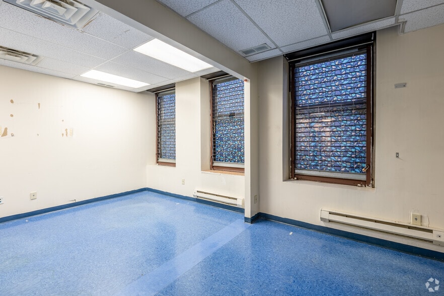 More Photos Of 368 E 148th St, Bronx Medical For Sale