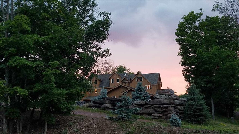 More Photos Of 218 NY-296, Windham Hotel For Sale