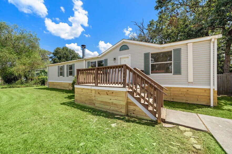 More Photos Of 16509 Brittany Way, Conroe Specialty For Sale