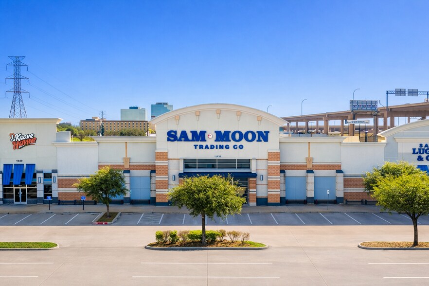 Primary Photo Of 11818-11834 Harry Hines Blvd, Dallas Unknown For Lease