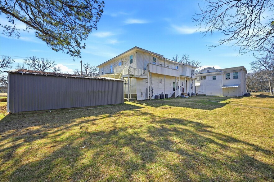 More Photos Of 3720 Sockwell Blvd, Greenville Apartments For Sale