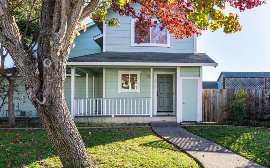 More Photos Of 2304 Donahue Ave, Santa Rosa Apartments For Sale