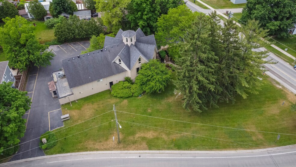 More Photos Of 646 Mount Pleasant Rd, Brant Freestanding For Sale