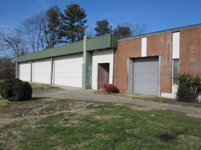 More Photos Of 3125 Salem Tpke NW, Roanoke Warehouse For Sale