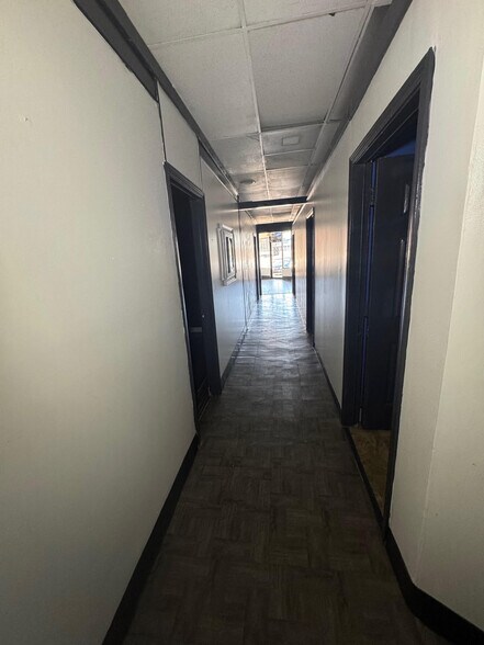 More Photos Of 1760 Lee Rd, Douglasville Unknown For Lease